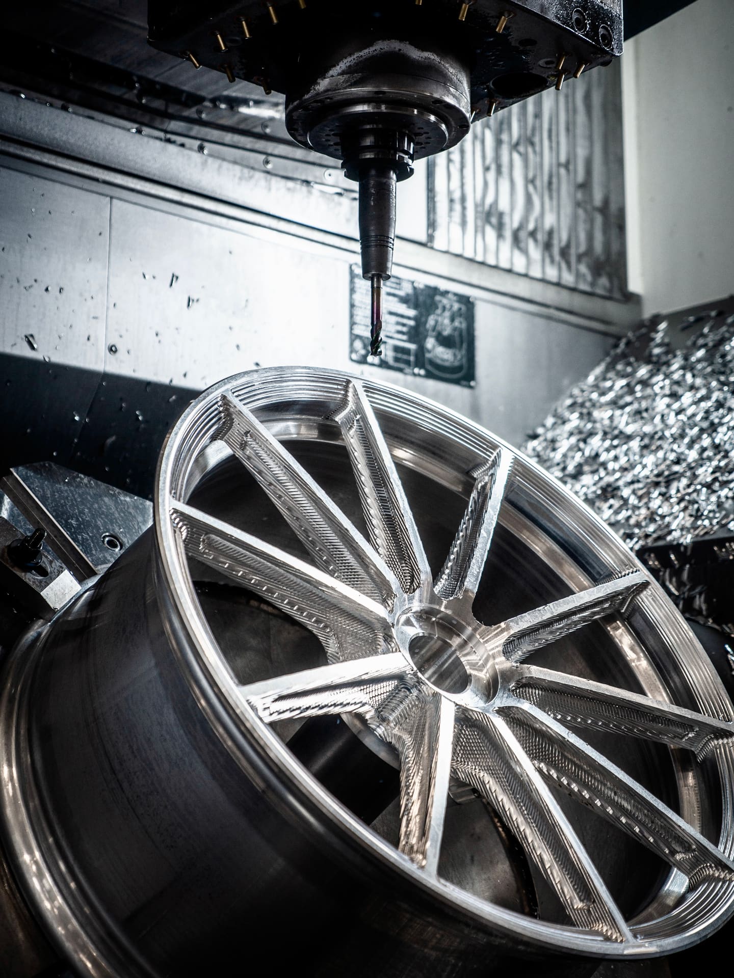 One-piece forged wheel (OEM/defense)