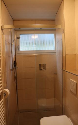 Barrierefreie Dusche mit Schiebetür