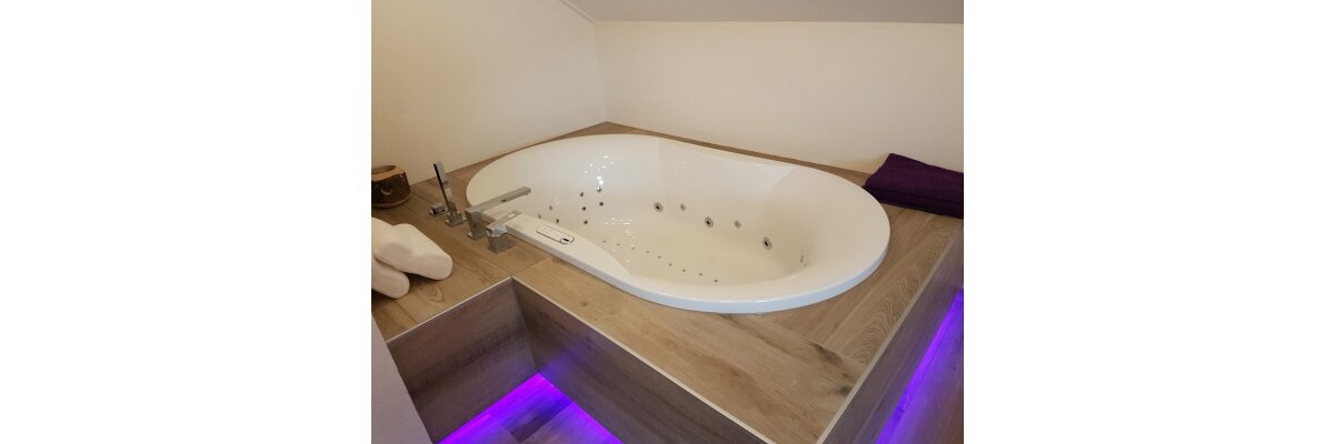 Whirlpool Biella mit Maxi Deluxe XL System