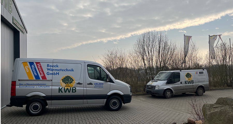 Kundenfahrzeuge im Einsatz bei einer Großanlage
