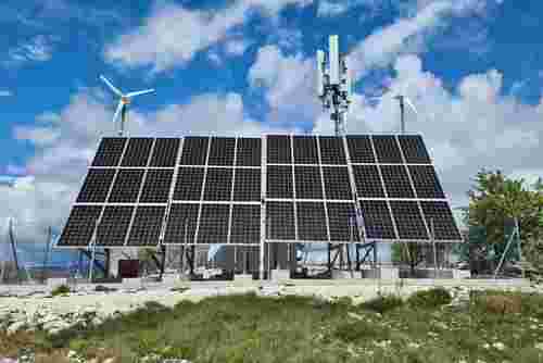 Windgenerator SW 1250 an Mobilfunksendeanlage