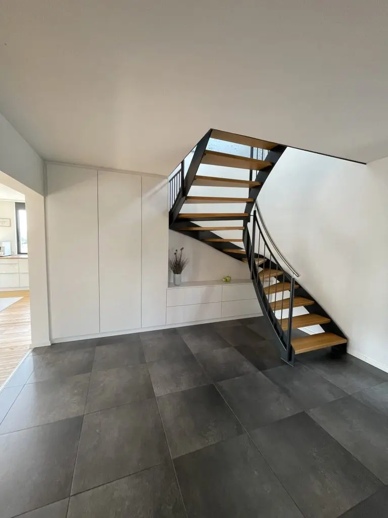 Stauraum unter der Treppe