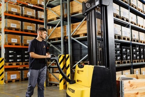 Lager und Logistik