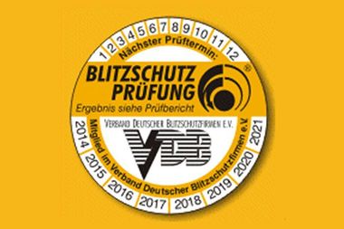 Wartung und Prüfung