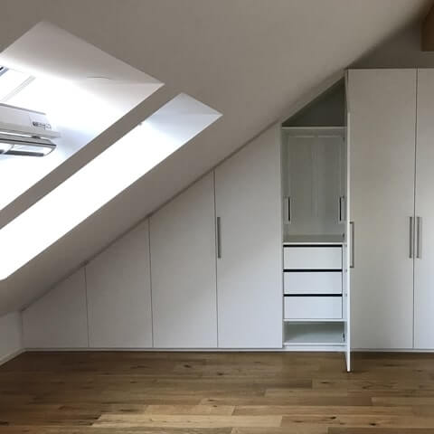 Dachschrägenschrank