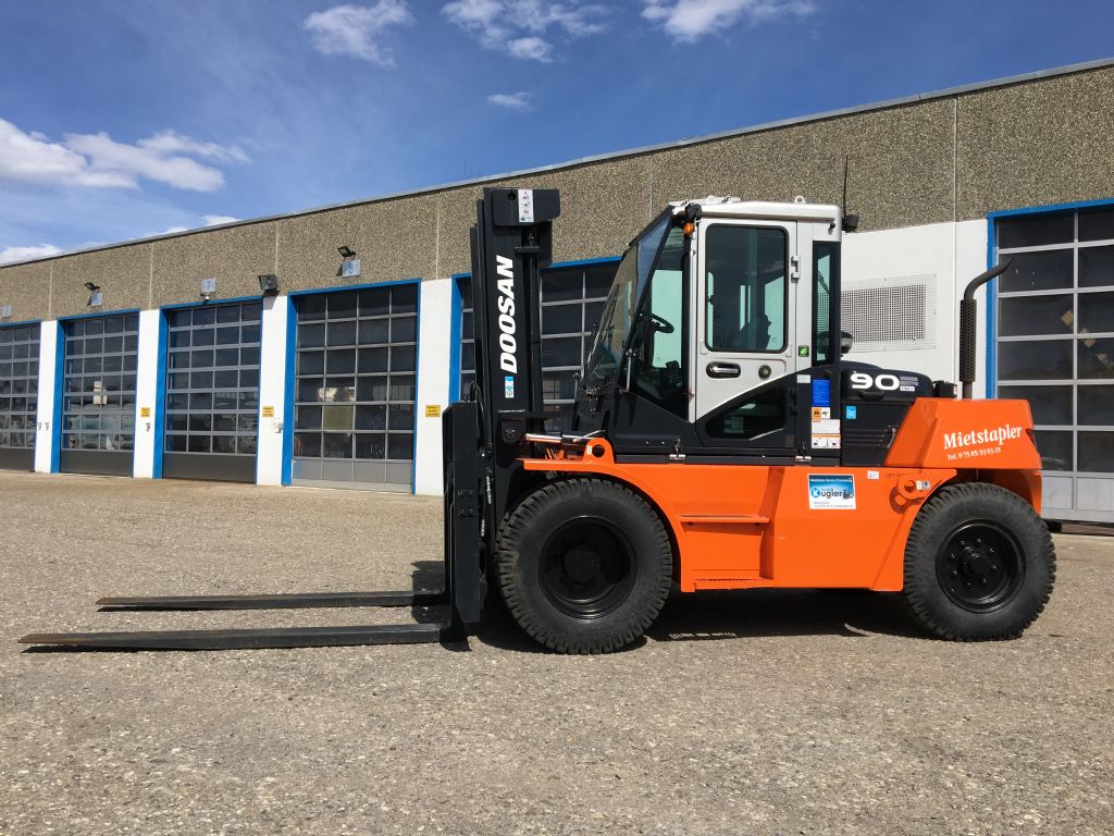 Doosan D90S-7 Dieselstapler