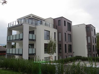 Balkone mit Geländern