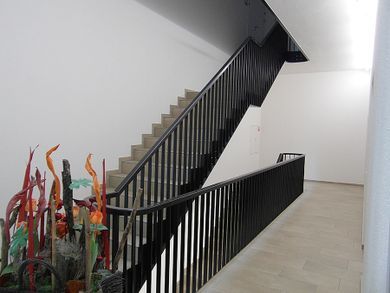 Treppen mit Geländern