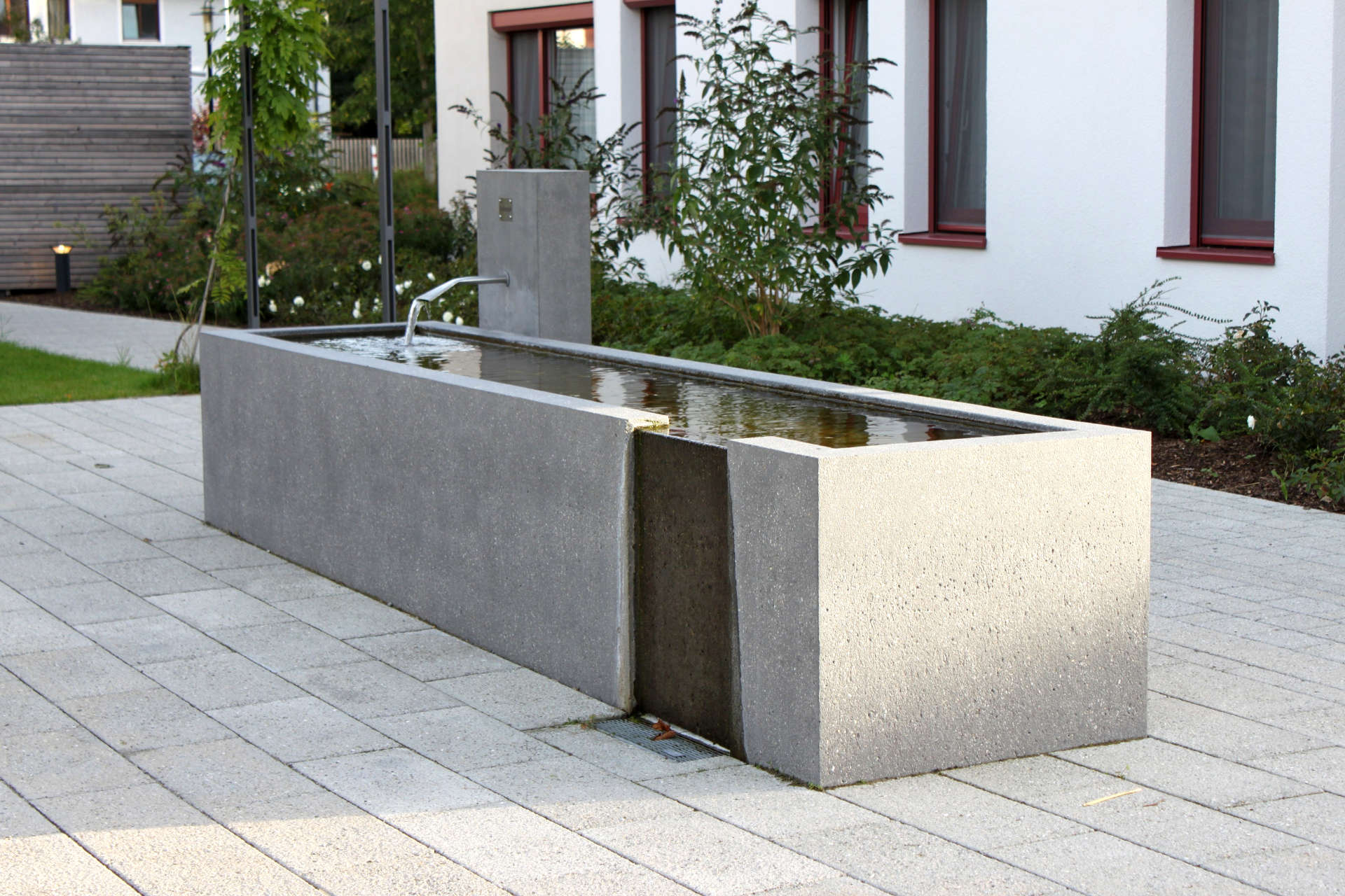 Betonbrunnen