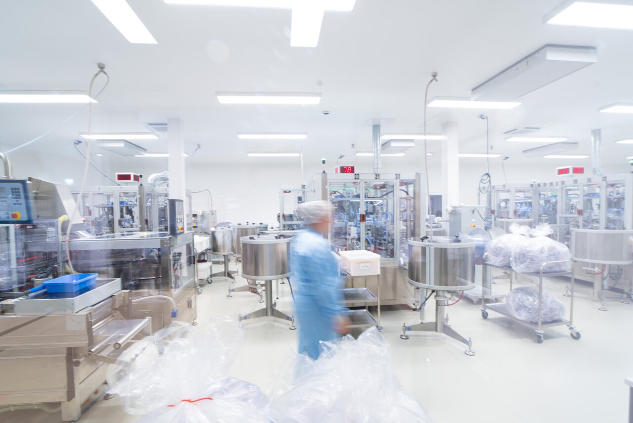 Produktion unter Reinraumbedingungen