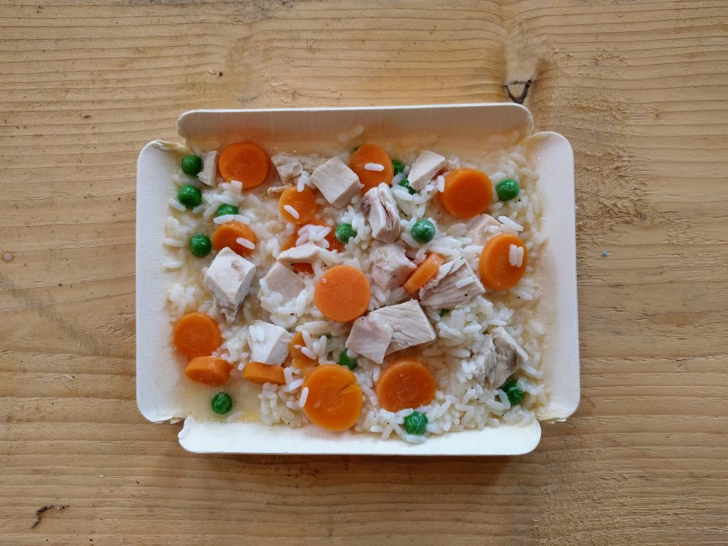 Thermogeformtes Tray mit Fertiggericht