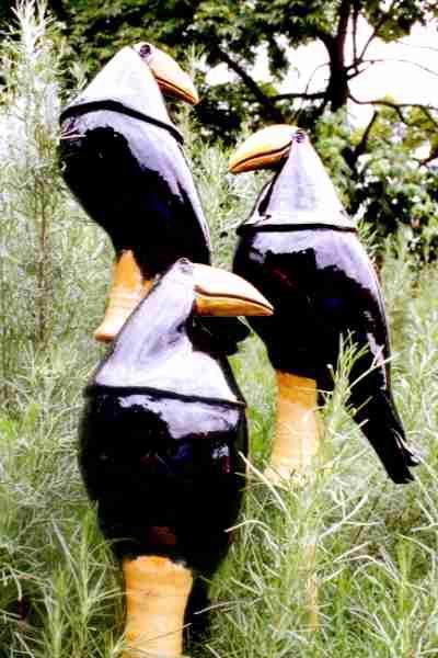 Ceramic figures – ravens