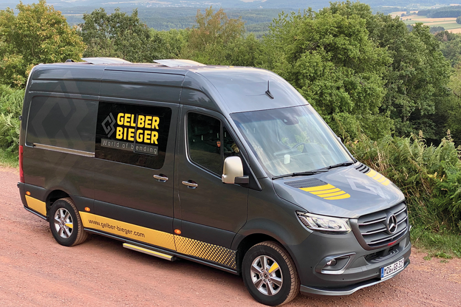 Service-Fahrzeug für Vorführungen