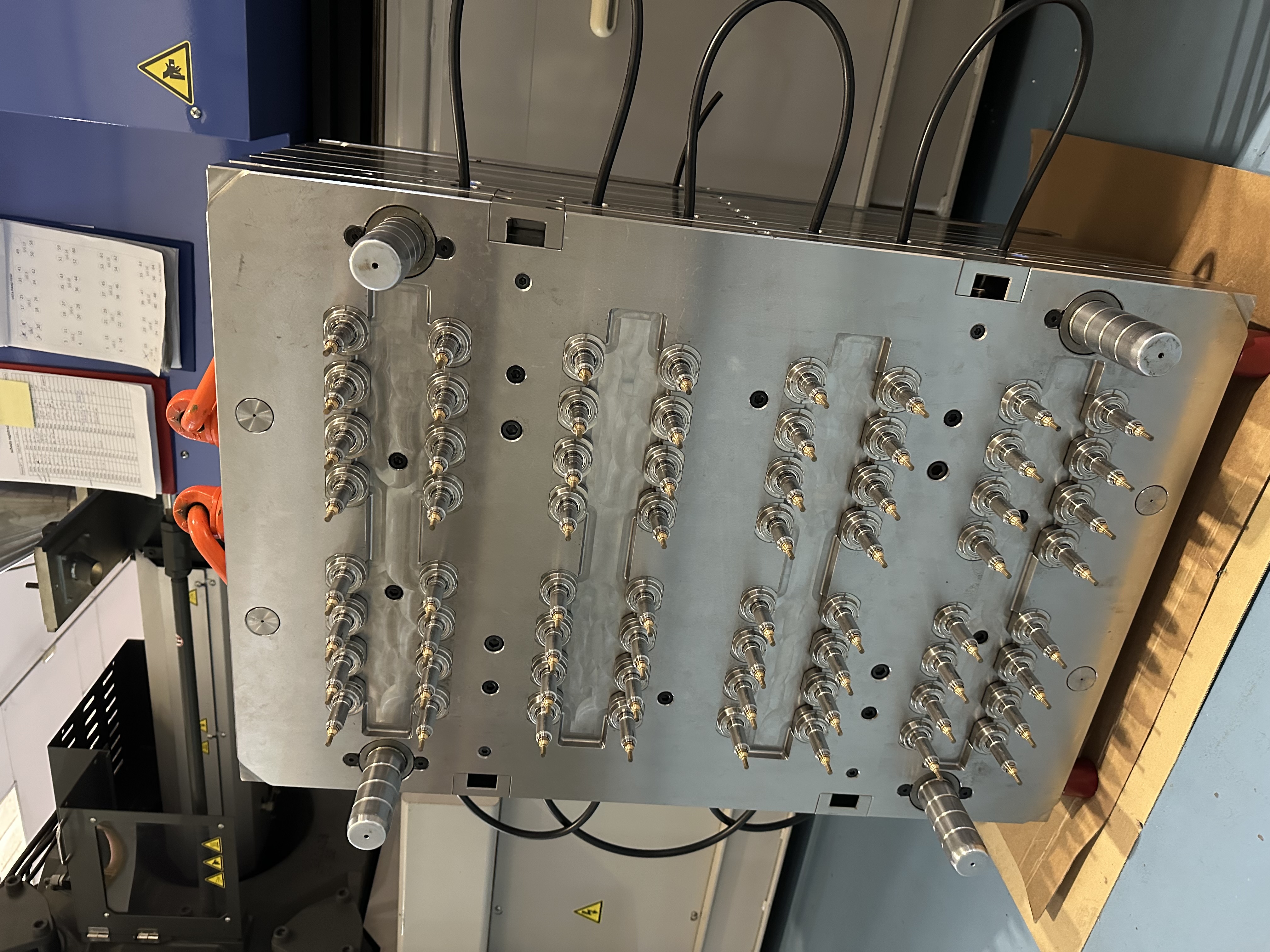 Injection mould