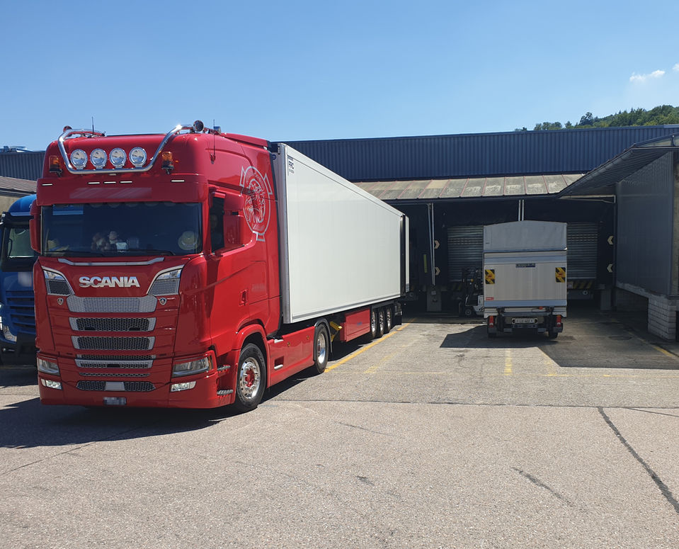 Transportfahrzeuge von CROSSEUROPE Schweiz AG