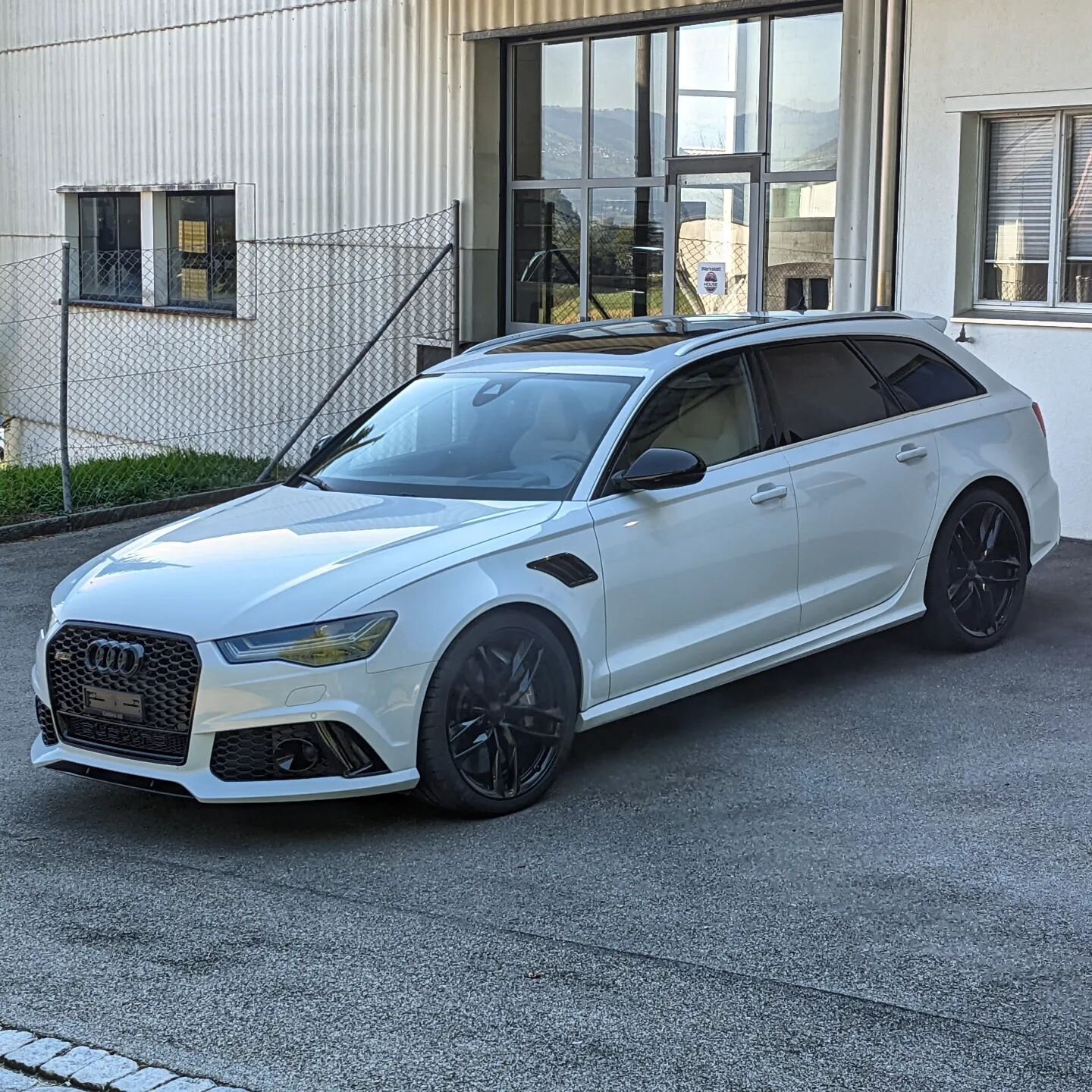 2016 Audi RS6 Avant – EU-Import und Schweizer Zulassung