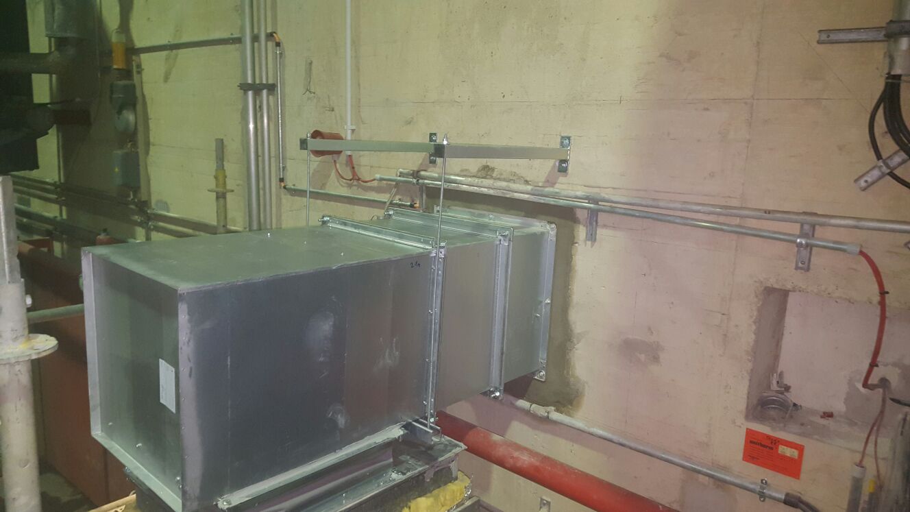 Brandschutzklappe mit Wandeinbau und Brandschutzmörtel-Verpressung