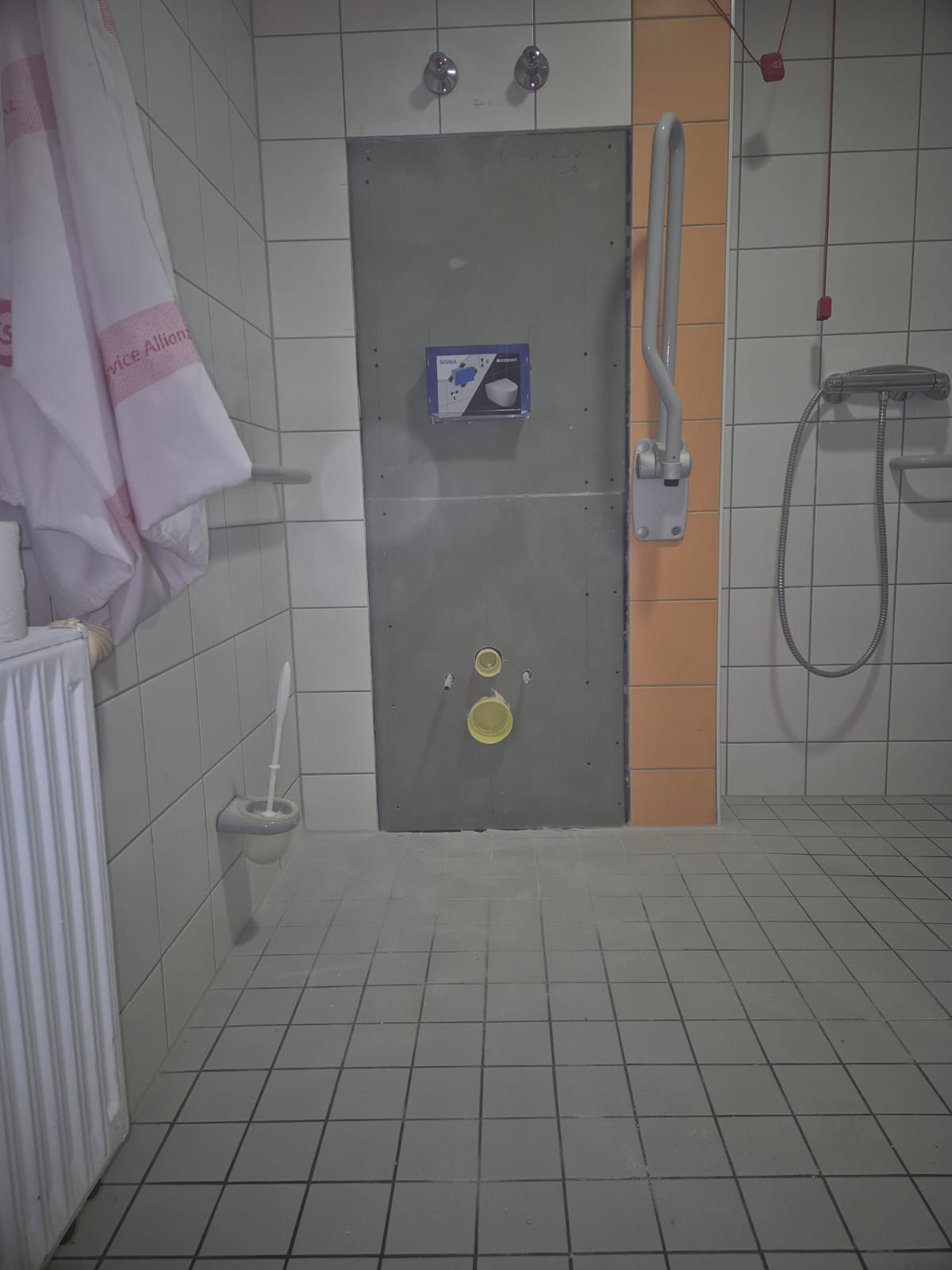 Unterputzspülkasten (Erneuerung, 80 Stück im Altenheim Fürth)
