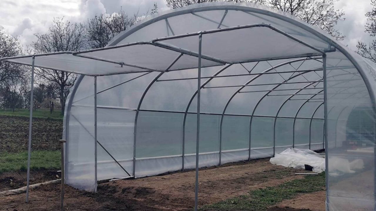 Folientunnel S-TEC mit Klappe