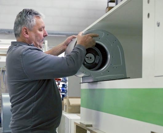 On-site installation of a laminar-flow system