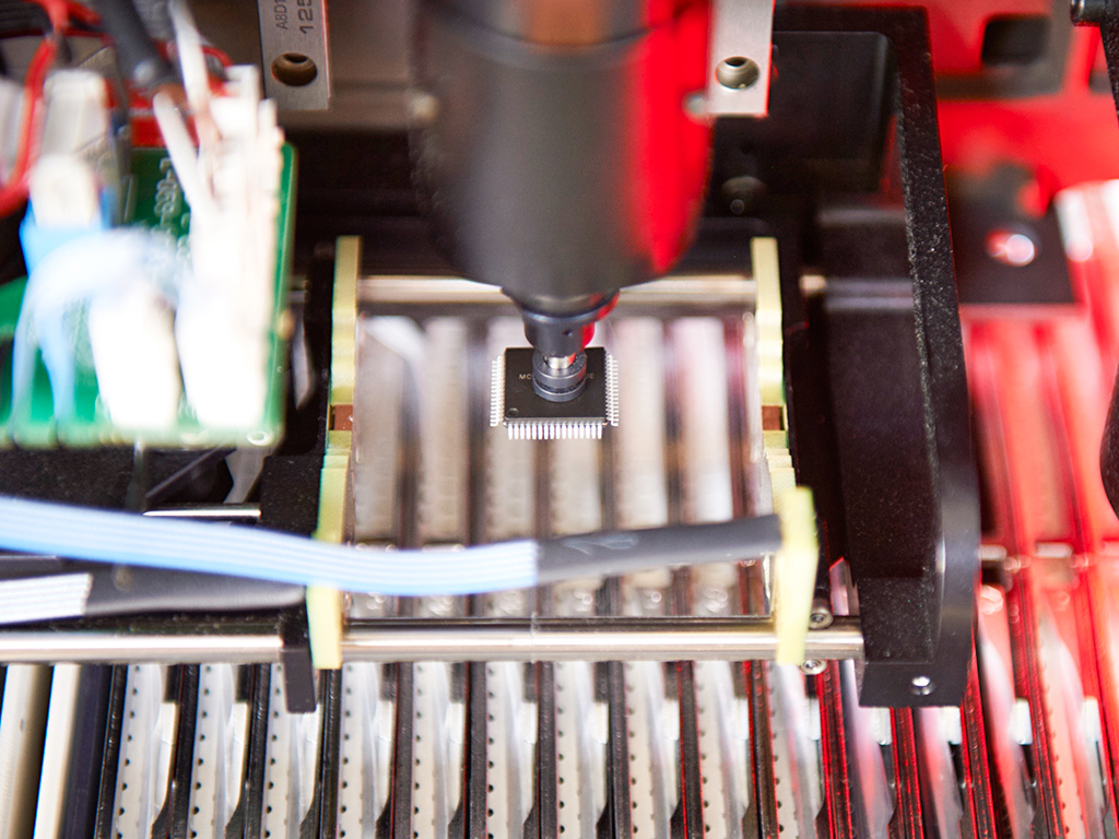 Fertigung der Finke Elektronik GmbH in Waldkirch