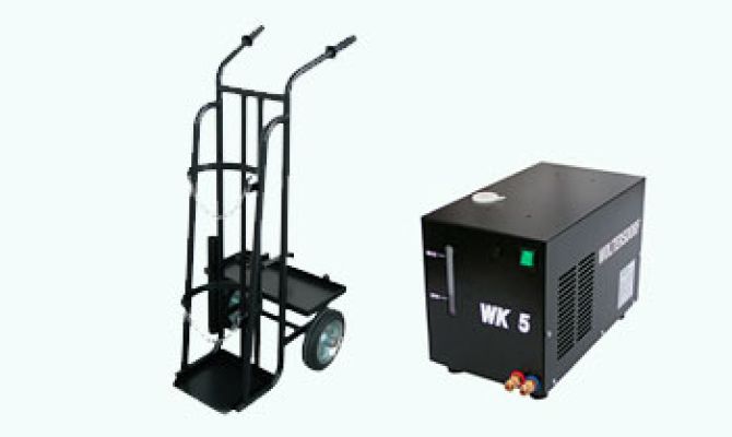 Fahrgestelle, Wasserkühler, Gerätebox