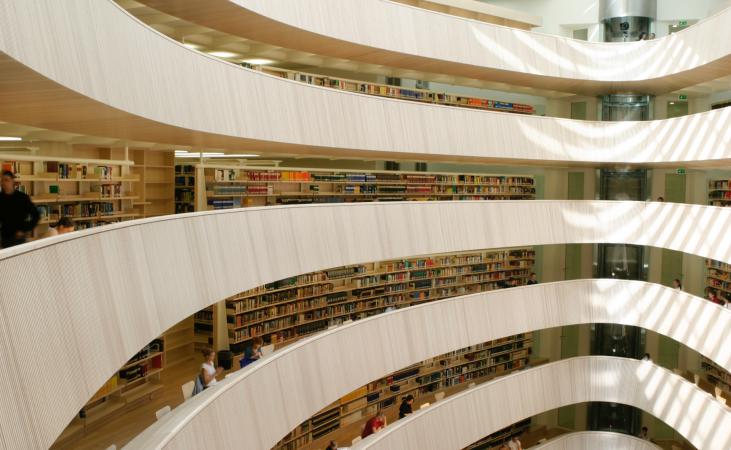 Bibliothekseinrichtung