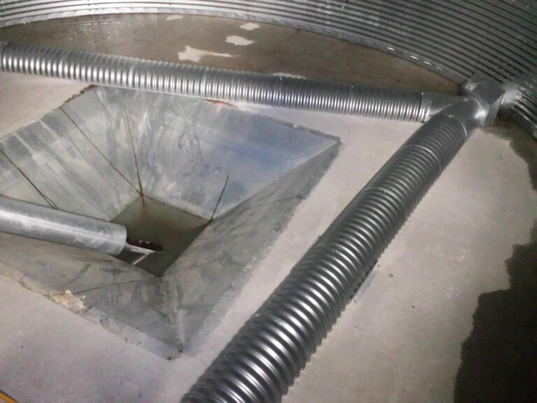 Entnahmetrichter mit Entnahmeschnecke Ø150 mm