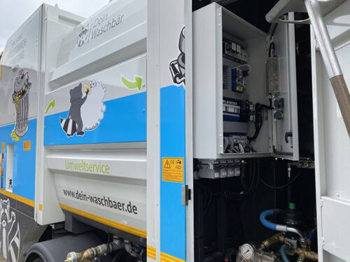Reinigung von Stellplätzen und Containerboxen