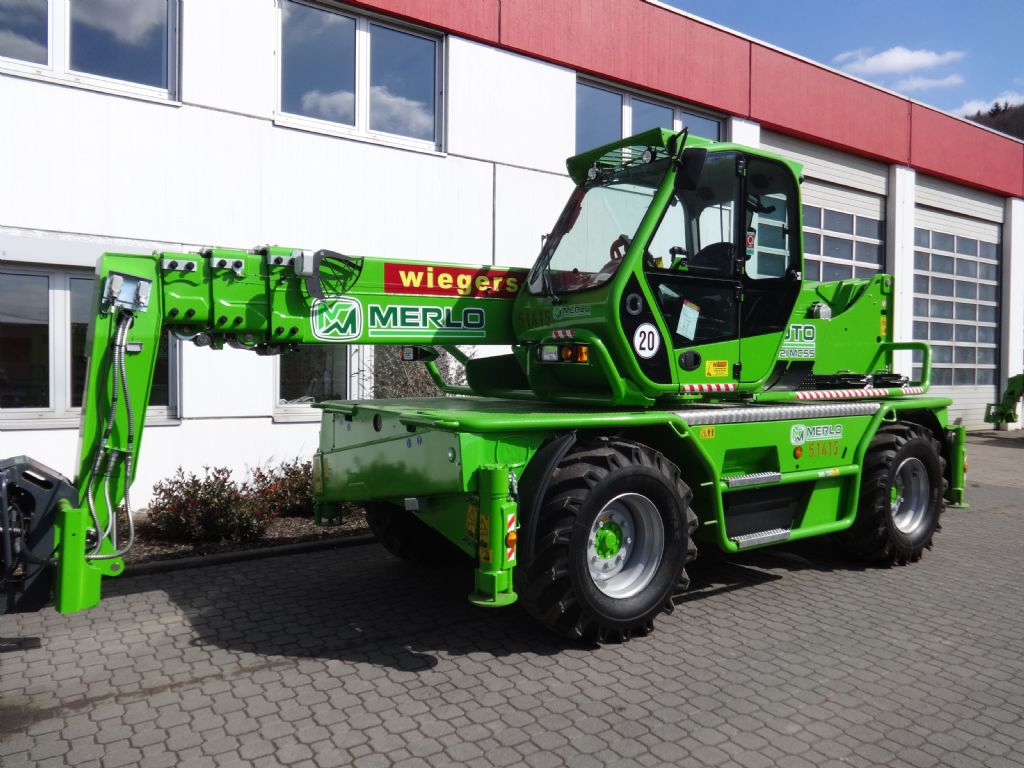 Merlo Roto 45.21 MCSS Teleskopstapler drehbar (4.500 kg)