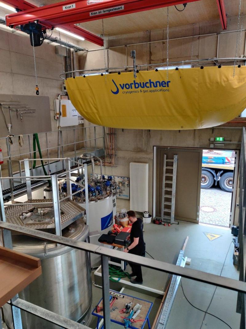 Verflüssigerraum mit Ballon