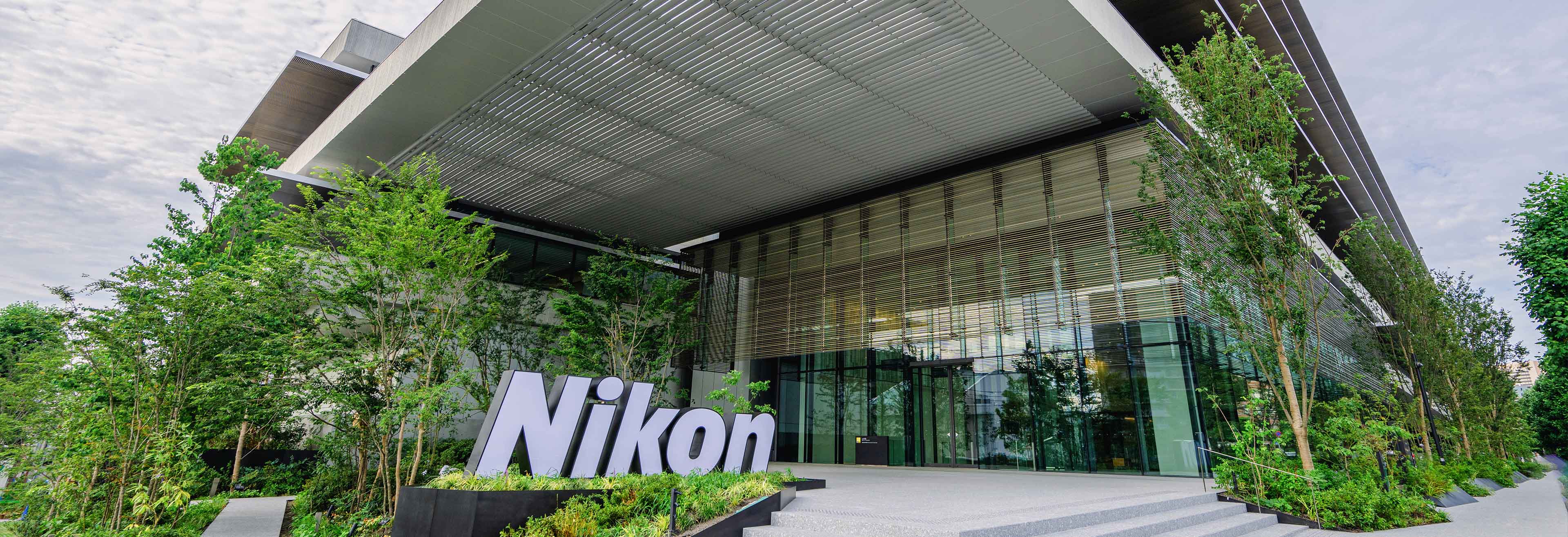Nikon Business