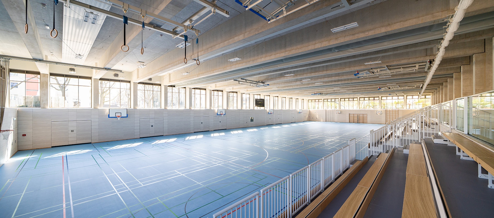 Eightfold sports hall (permanent rapid-build solution)