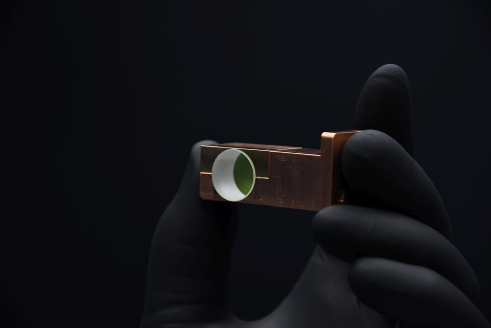 Soldered KTF Crystal in Heatsink (wassergekühlt)
