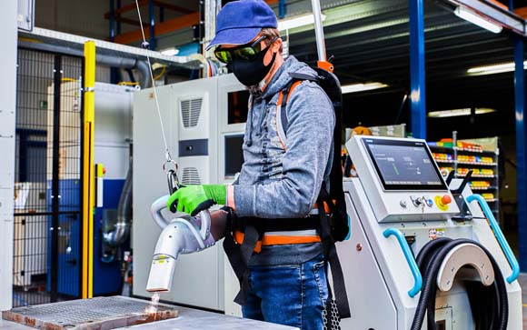 Laserreinigung, Laserentlackung, Laserentrosten