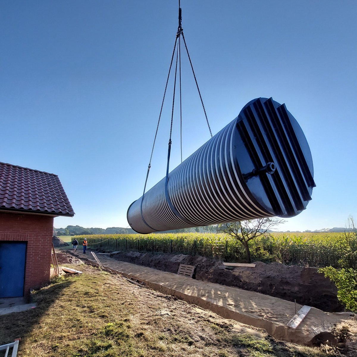 Trinkwasserspeichertank (Kranmontage)
