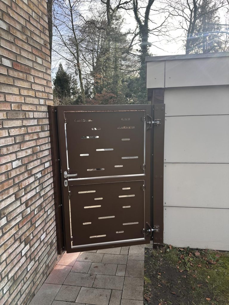 Regal- und Kleiderstangensystem (Ladenausstattung)