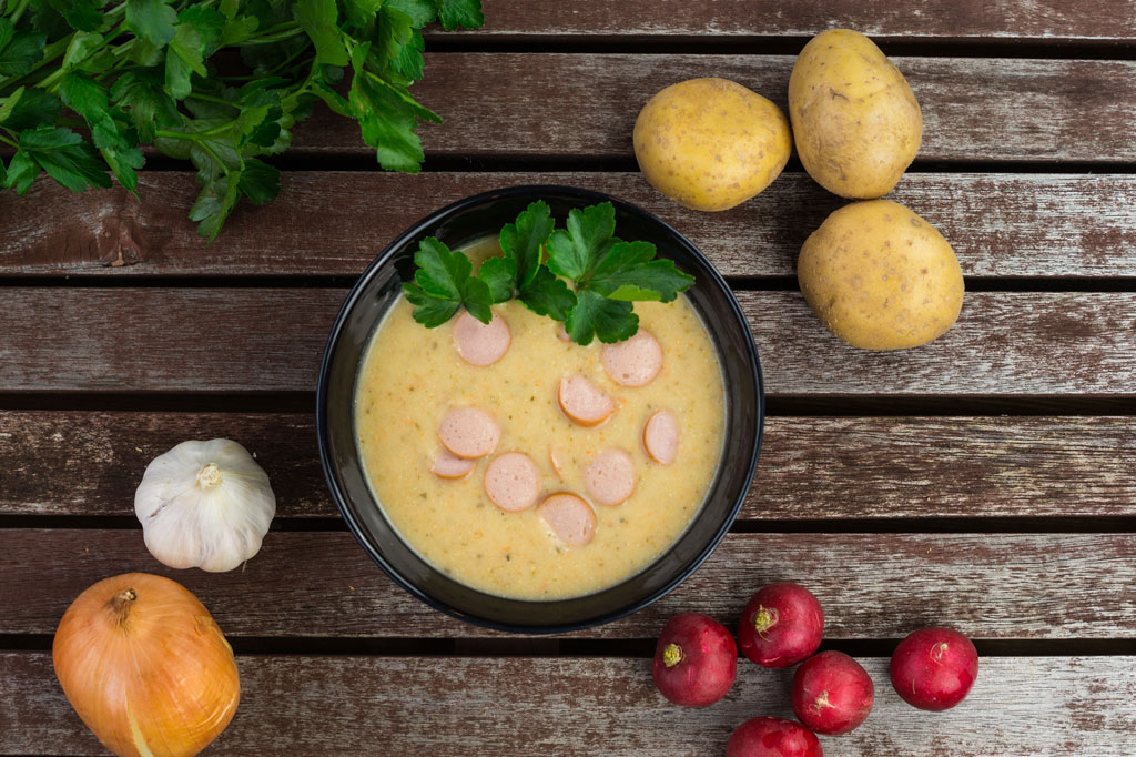 Kartoffelsuppe mit Wienerle