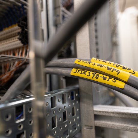 Arbeiten an einer Industrieanlage