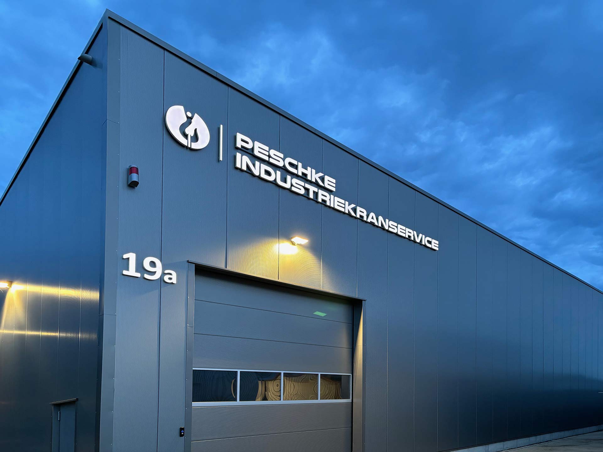 Hallenansicht Peschke Industriekranservice