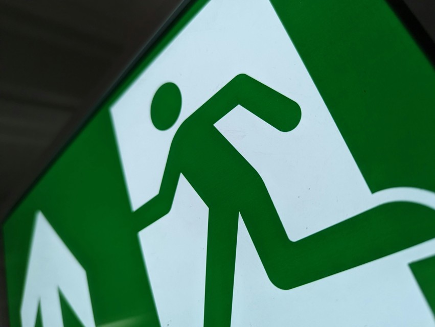 Notlichtsysteme und Sicherheitsleuchten