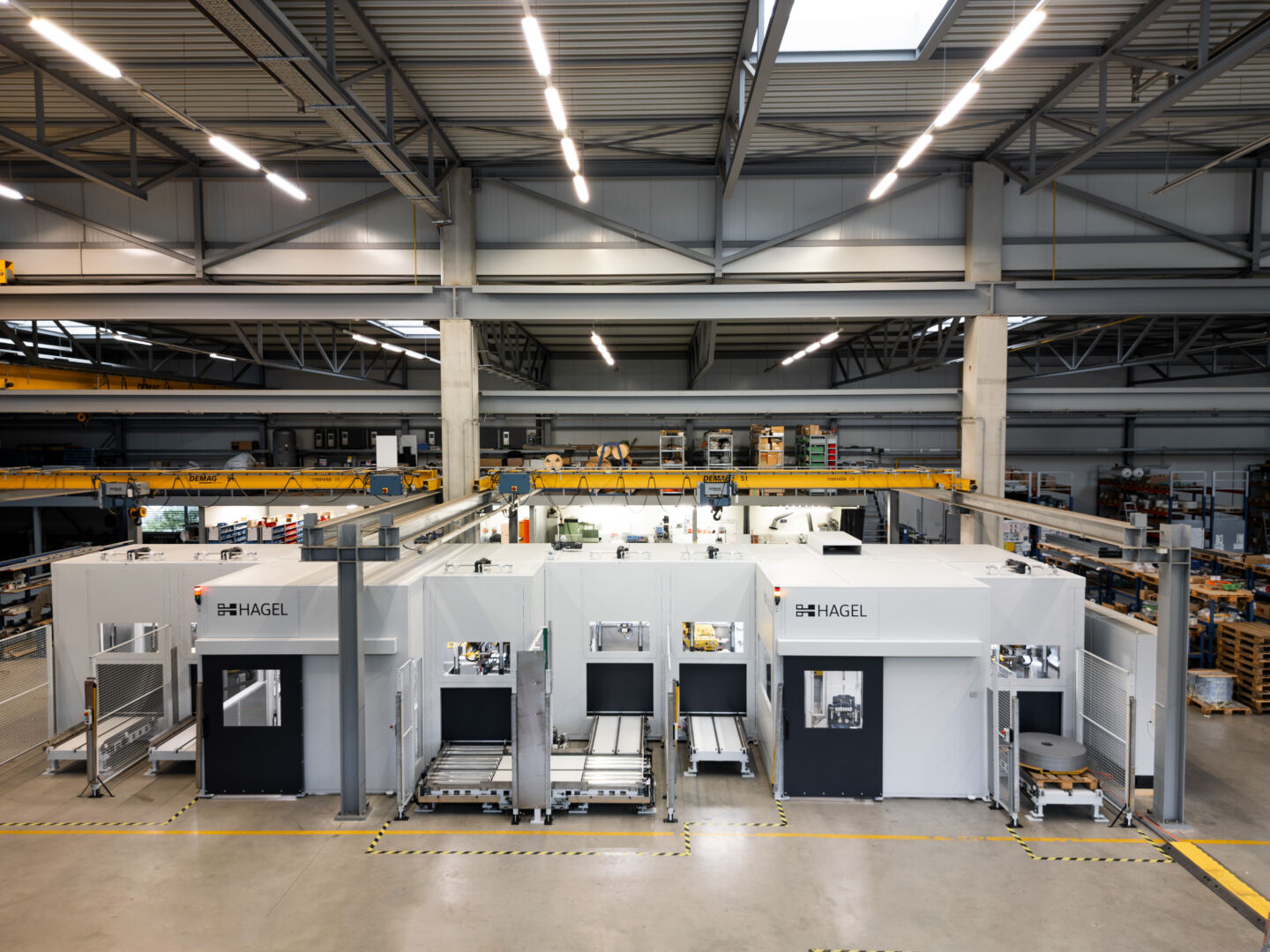Nutenstanzzentrum Aufbau bei Hagel Automation