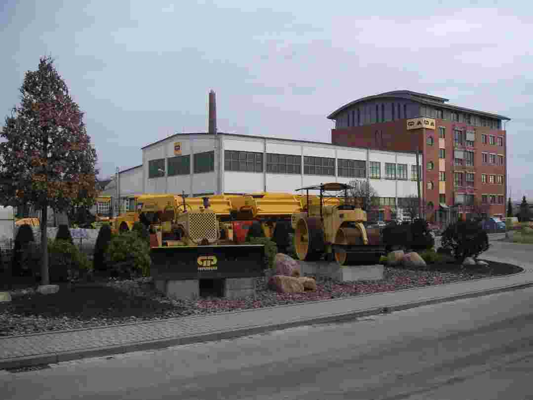 Zufahrt Maschinentechnik