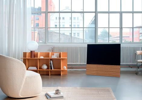 TV HiFi system with room correction