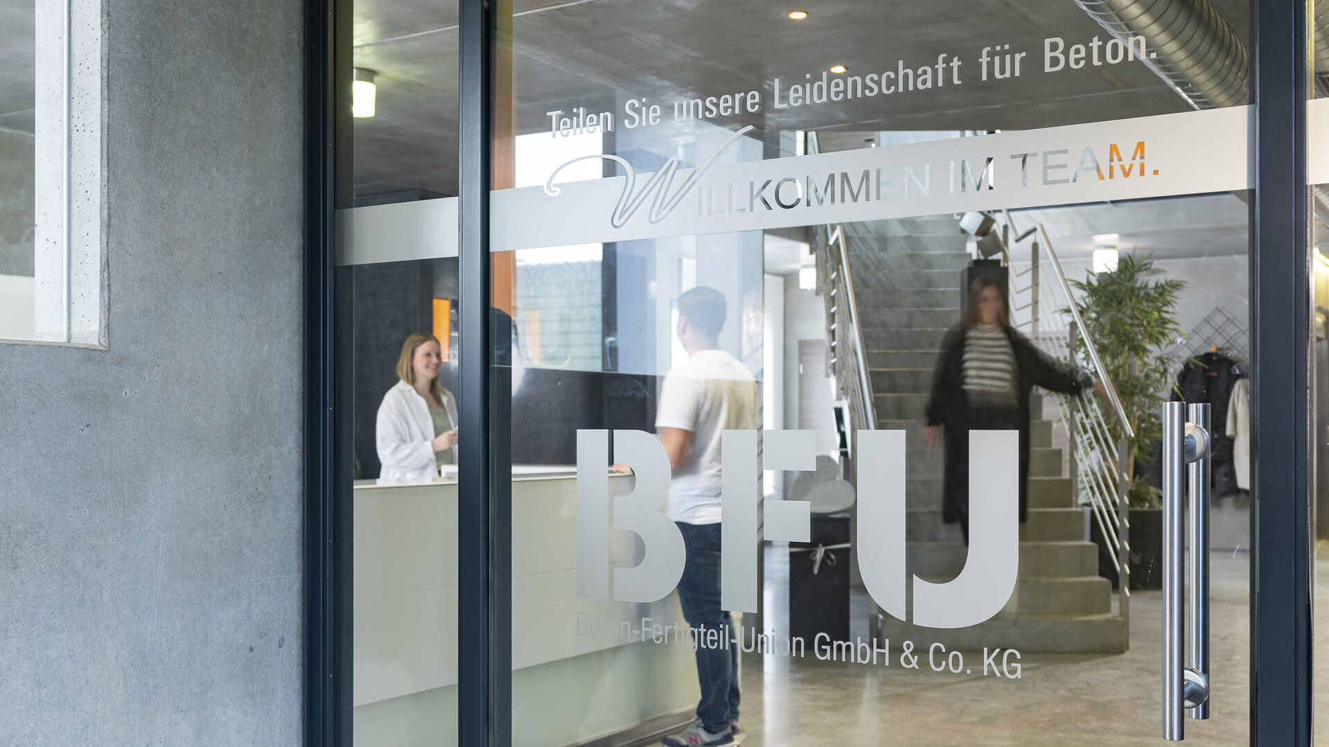 Arbeiten im Fertigteilwerk
