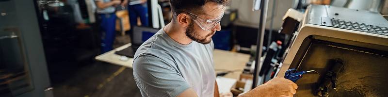Reinigung einer CNC-Maschine