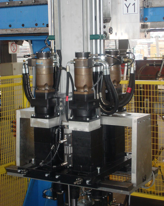 Hydraulische Mehrfach-Schraubstation