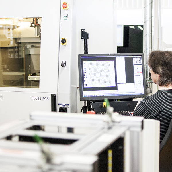 Automatic X-ray inspection (AXI)