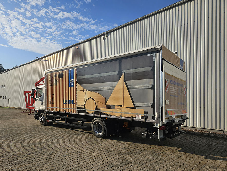 Loading Side Wall and Portal Door
