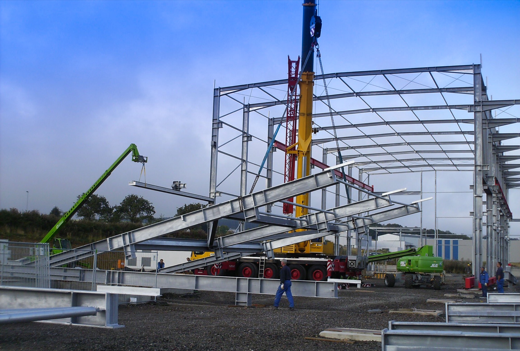 Treppenanlage mit Glasgeländer